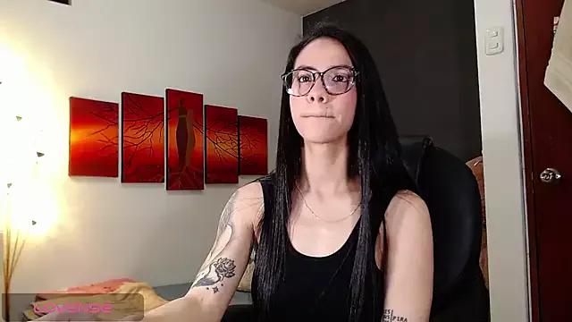 Ashley_olivares from StripChat is Freechat