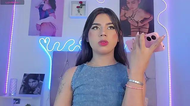 Try the thrill of flirt babes with our cam hosts, featuring unclothed wildness while getting naked and playing with their favored sex toys.