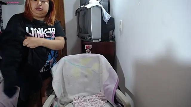 Ashly69_ from StripChat is Freechat