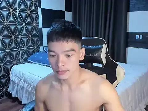 AsianHotBODYY from StripChat is Freechat