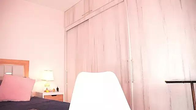 aura_cute from StripChat is Freechat
