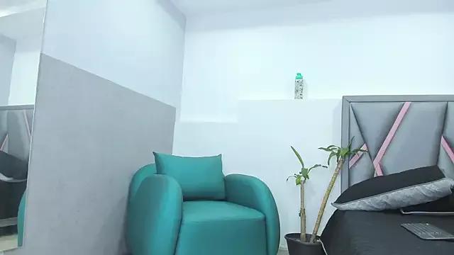 aurora_tziu from StripChat is Freechat