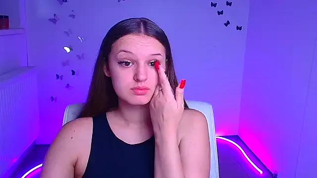 Aurora_White from StripChat is Freechat