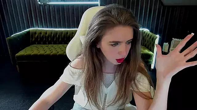 AuroraMoons from StripChat is Freechat