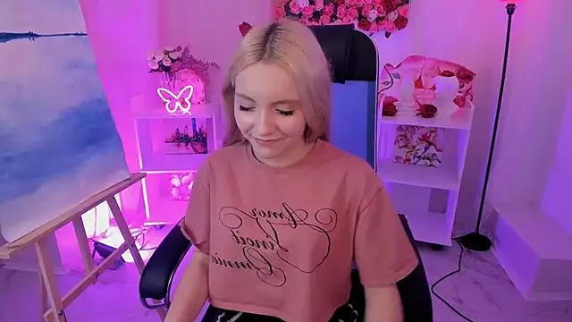 Try the thrill of flirt babes with our cam hosts, featuring unclothed wildness while getting naked and playing with their favored sex toys.