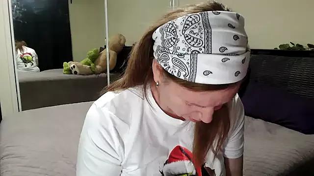 Try the thrill of flirt babes with our cam hosts, featuring unclothed wildness while getting naked and playing with their favored sex toys.