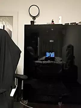 AvaNastyMilf from StripChat is Freechat