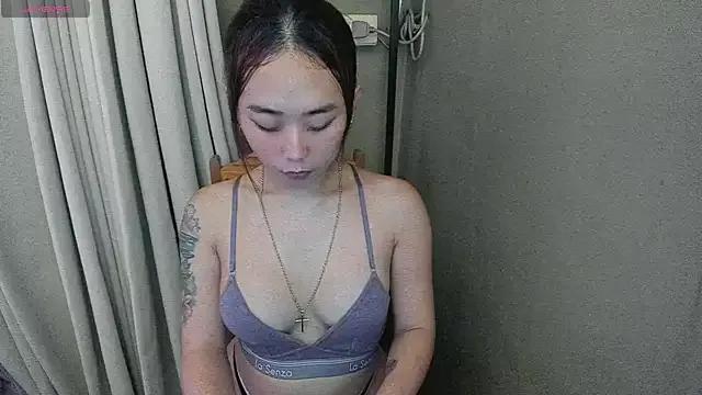 AyaCollins from StripChat is Freechat
