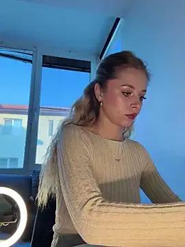 BabyAnais from StripChat is Freechat