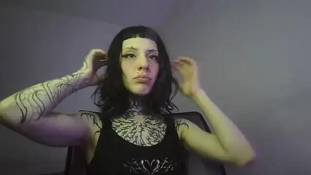 badddoll from StripChat is Freechat