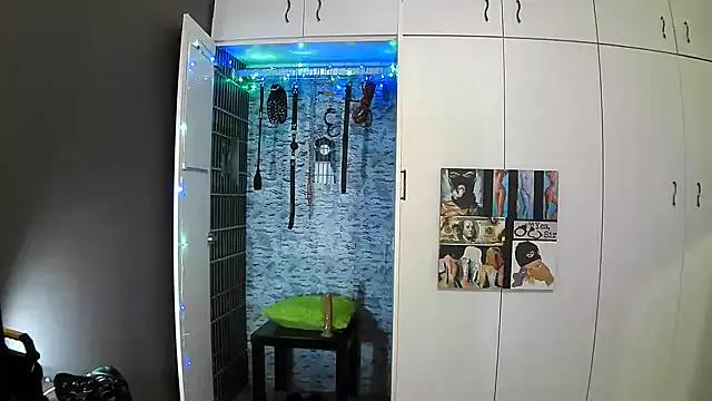 Try the thrill of flirt babes with our cam hosts, featuring unclothed wildness while getting naked and playing with their favored sex toys.