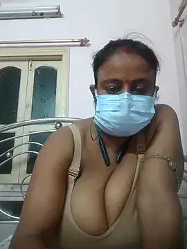 Barna_Love from StripChat is Freechat