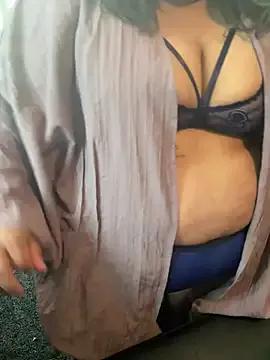 BBW-Nadia from StripChat