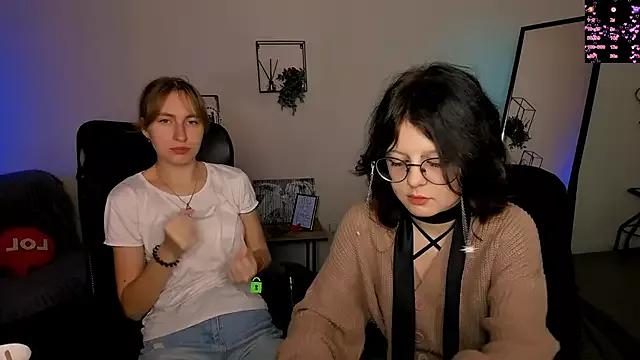 Try the thrill of flirt babes with our cam hosts, featuring unclothed wildness while getting naked and playing with their favored sex toys.