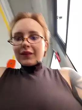 bebabenny from StripChat is Freechat