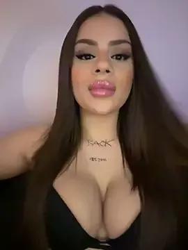 BellaaVixen from StripChat is Freechat