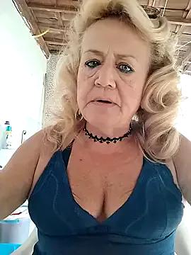 Belladama61 from StripChat is Freechat