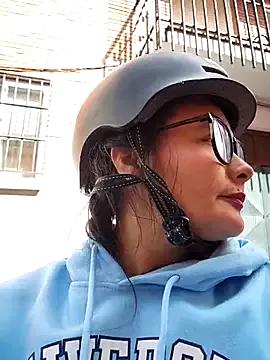 bellapaty from StripChat is Freechat