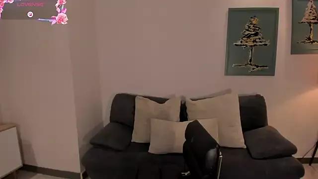 BellaRose_X from StripChat is Freechat
