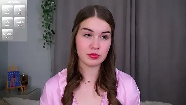 BereniceBuseck from StripChat is Freechat