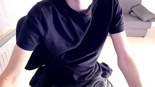 BerillyMoon from StripChat is Freechat