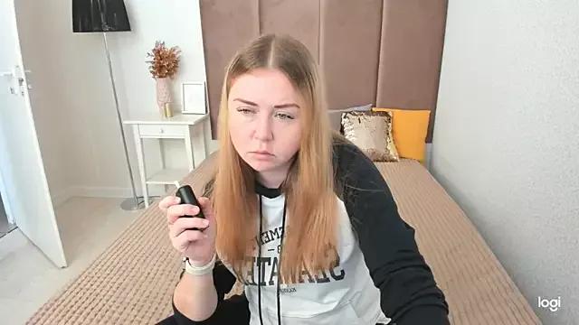 Try the thrill of flirt babes with our cam hosts, featuring unclothed wildness while getting naked and playing with their favored sex toys.