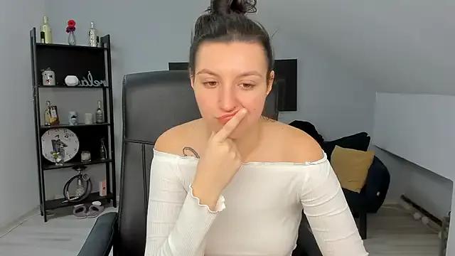 BettyJamess from StripChat is Freechat