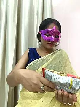 big_tits-queen from StripChat is Freechat