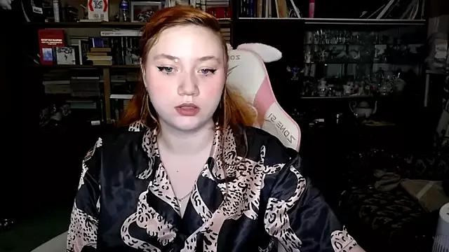 Bitchy_Lily from StripChat is Freechat