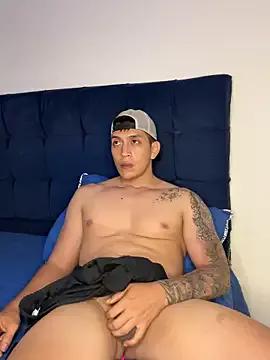 blackbullger_ from StripChat is Freechat