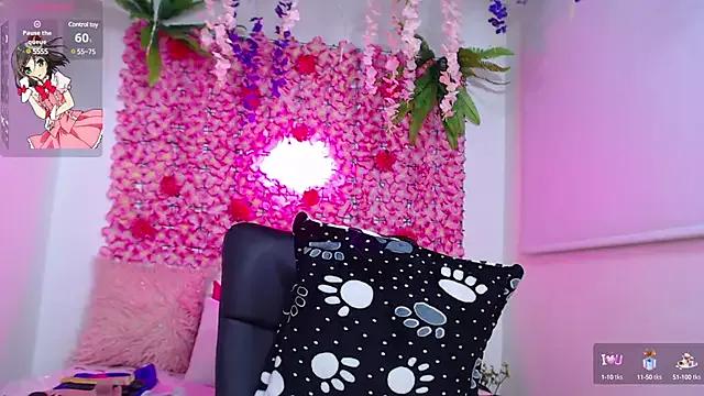 BLONDE_SEXYHOT from StripChat is Freechat