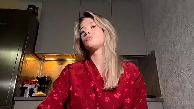 Blonde_strict from StripChat is Freechat