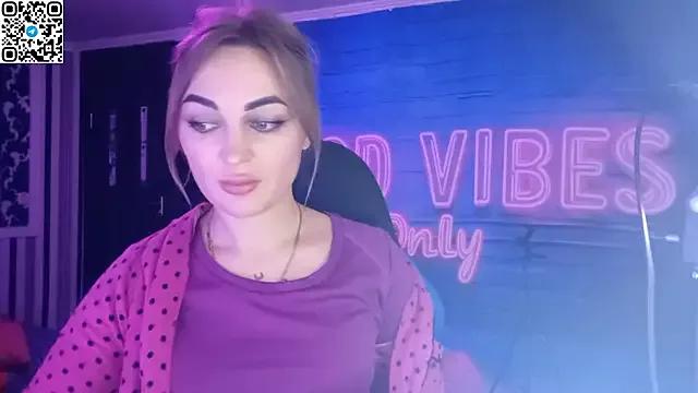 Blonde_Temptation from StripChat is Freechat