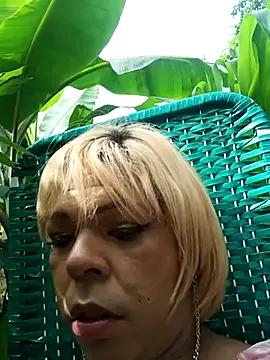 blondebitchlitle from StripChat is Freechat