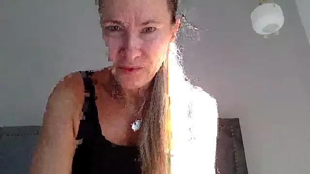 blondi2077 from StripChat is Freechat