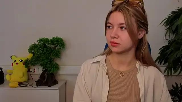 BonnieHawkins from StripChat is Freechat