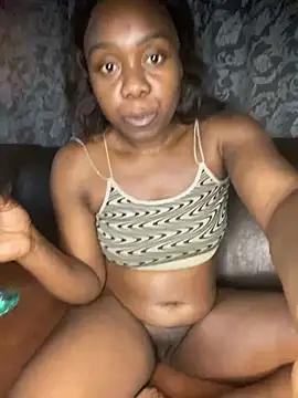 Bootytinah from StripChat