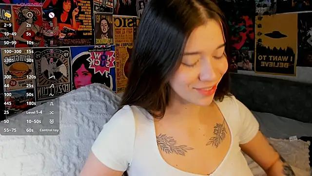 Butterflys1268 from StripChat