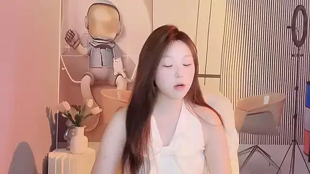 CAICAI_BABY from StripChat is Freechat