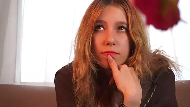 CallieEk from StripChat is Freechat