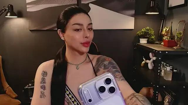 callmeLUNA from StripChat is Freechat