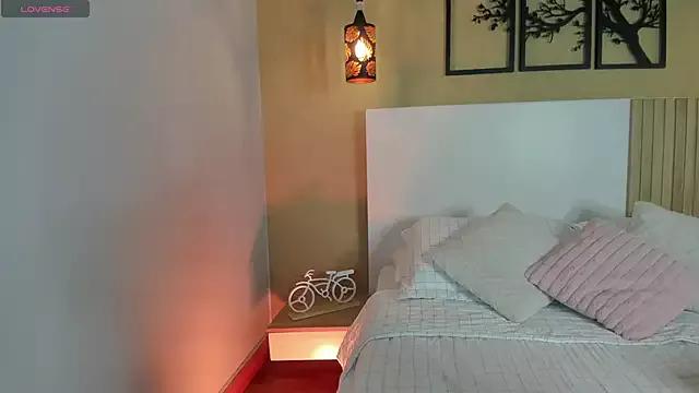 Camila_Bustamante from StripChat is Freechat