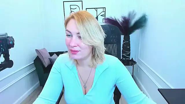 CamilaFatem from StripChat is Freechat