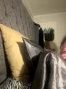 camiliaskye from StripChat is Freechat