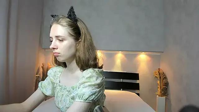 Camilla_Kelly from StripChat is Freechat