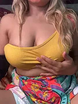CANDY-3 from StripChat is Freechat