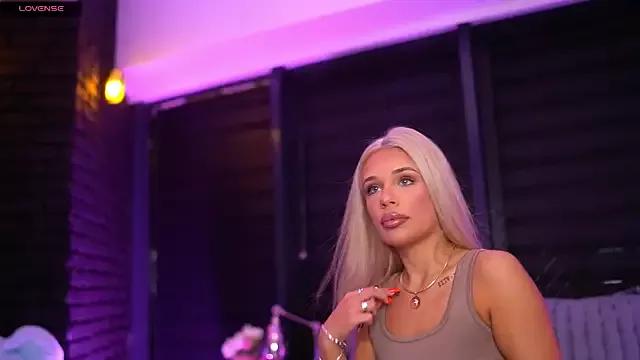 Try the thrill of flirt babes with our cam hosts, featuring unclothed wildness while getting naked and playing with their favored sex toys.