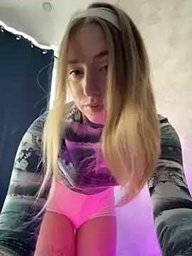 CandyGamingBlush from StripChat is Freechat