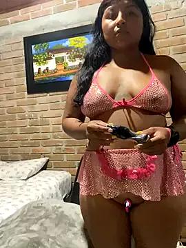 canelacrush from StripChat is Freechat
