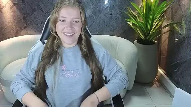 carla_tp from StripChat is Freechat